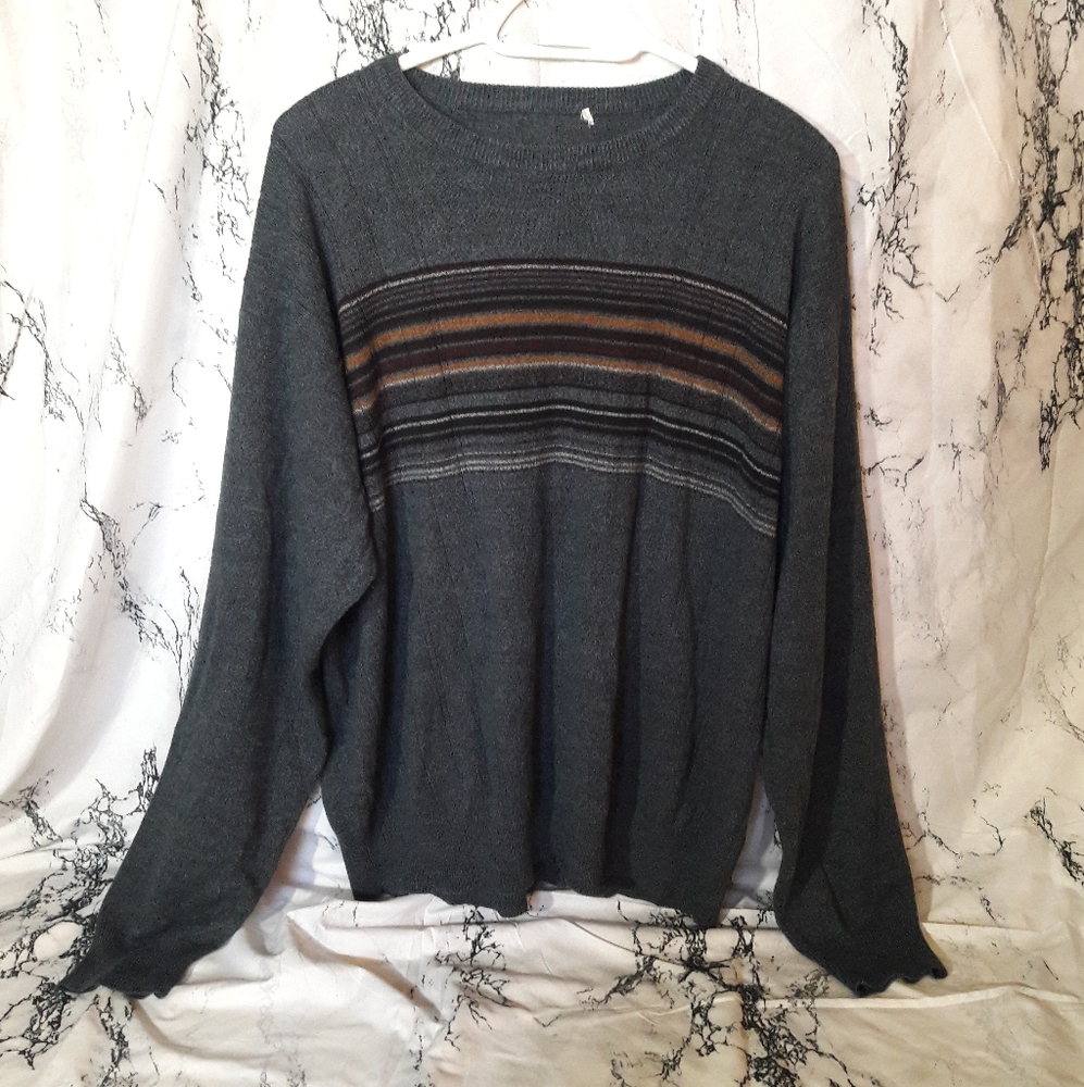 Grey crew neck sweater with stripes on front
